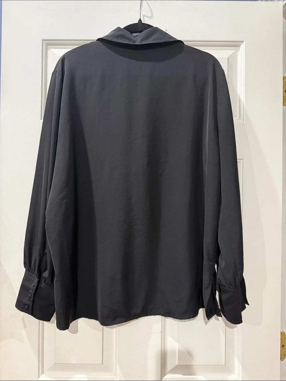 entro Black Collared Pullover Top - Picture 3 of 4